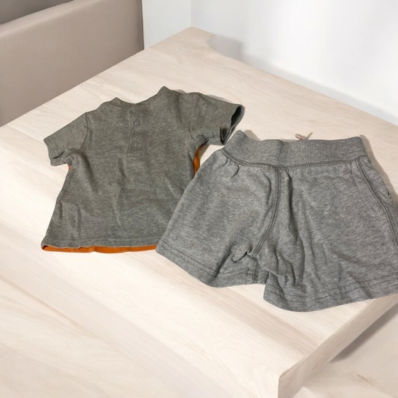 Infant boys sailor themed t-shirt and gray shorts with pockets - Picture 2 of 7